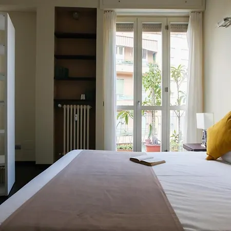 Apartment Plum Guide - Phantom *