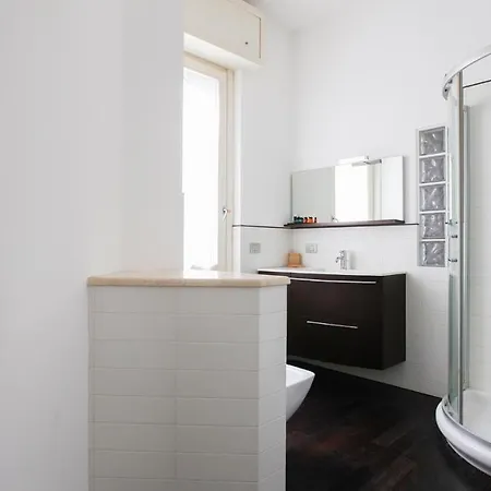 Apartment Plum Guide - Phantom Milan